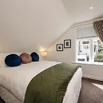 Apollo Lodge - Free Parking