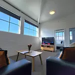 U Suites On Webb