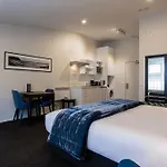 Gilmer Apartment Hotel