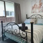 Cosy 2 Bedroom Home In Miramar