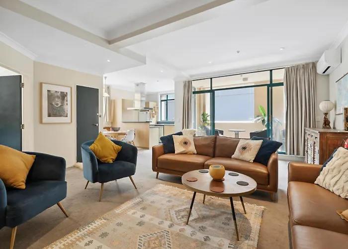 The Urban Charmer - Wellington Holiday Apartment