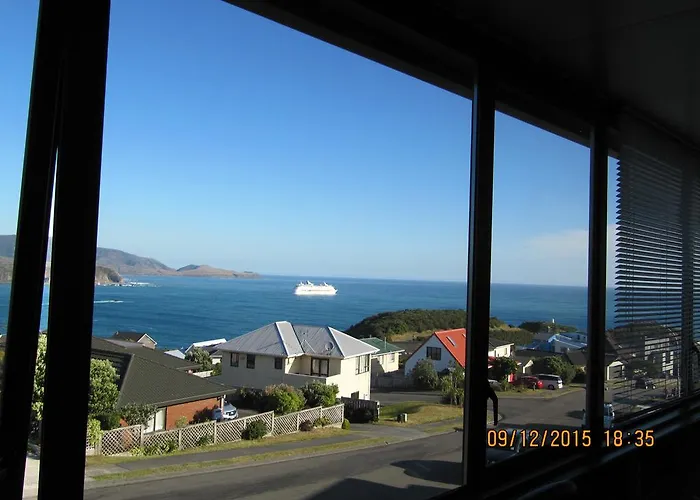 Pacific View Bed And Breakfast