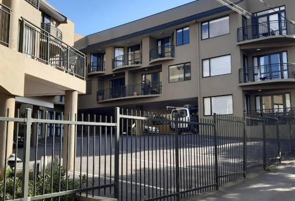 Southgate Motor 3* Wellington