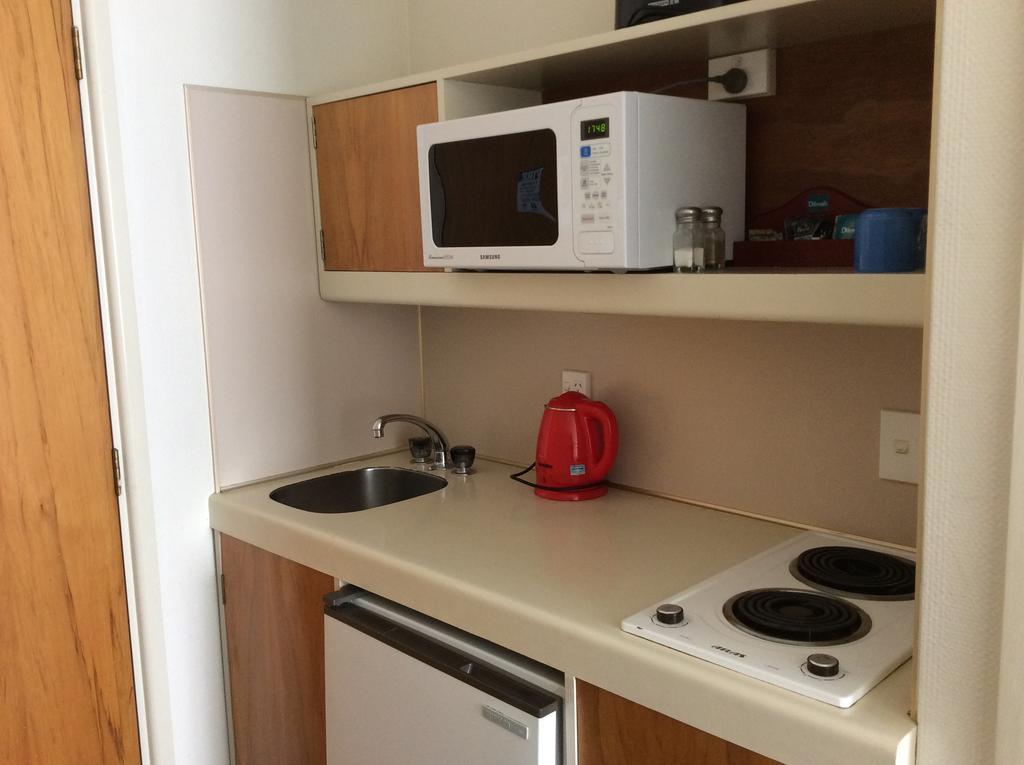 Harbour Motor Motel 3*