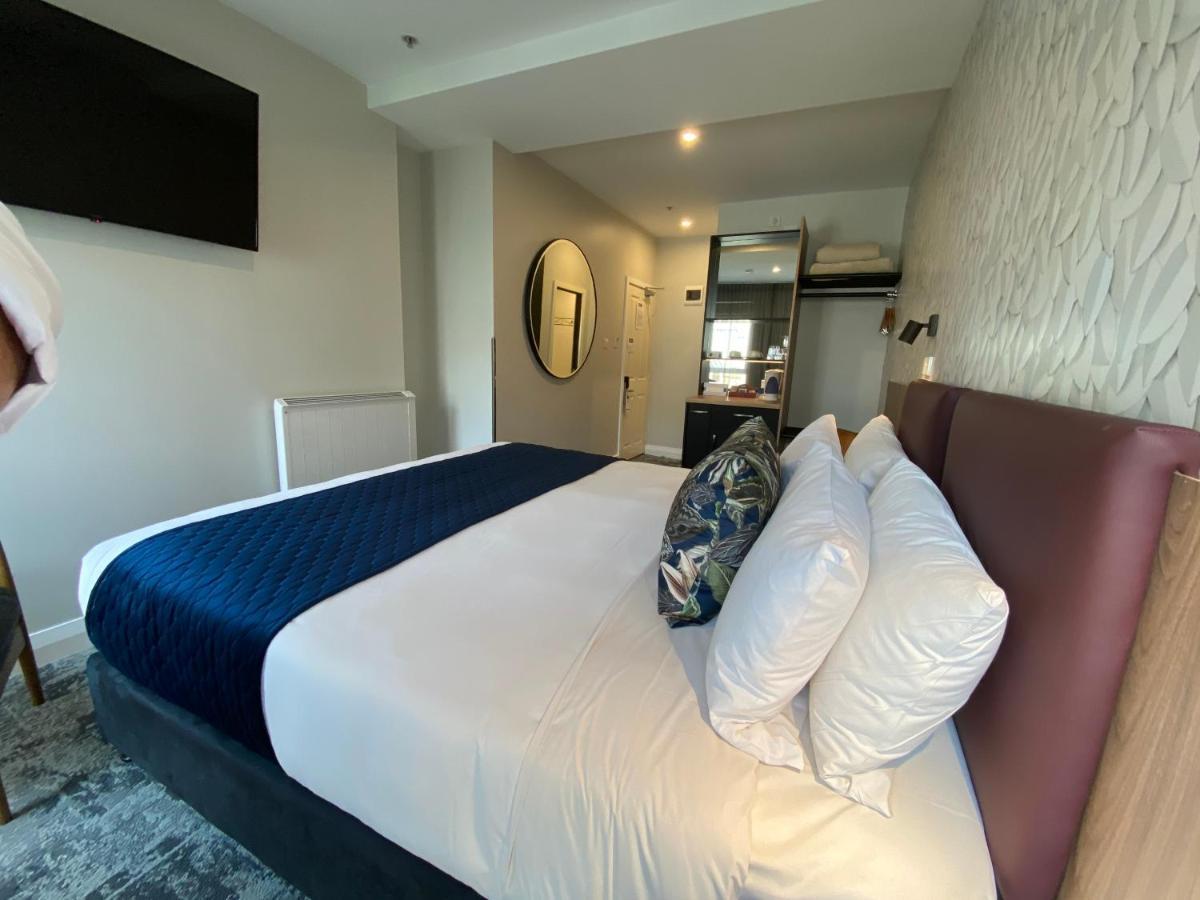 Trinity Hotel 3*
