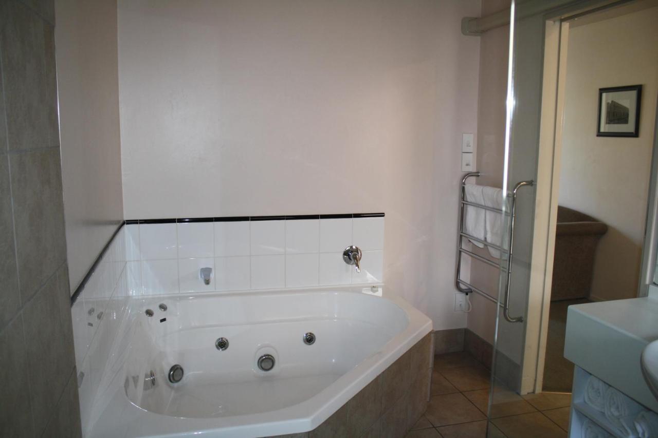 Southgate Motor 3* Wellington