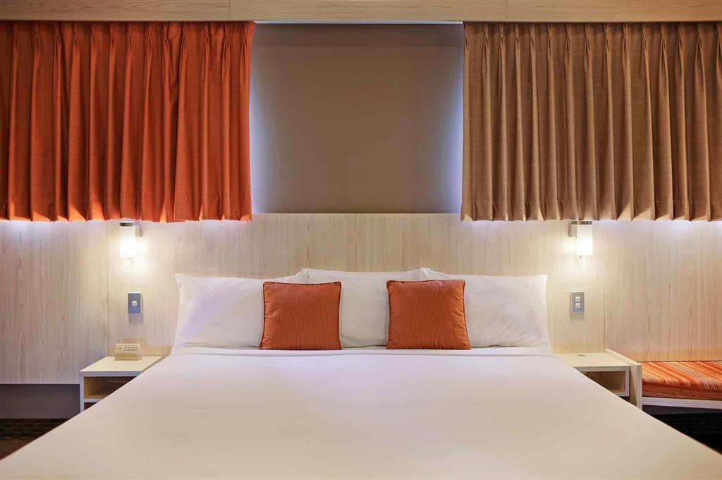 Ibis Hotel 3*