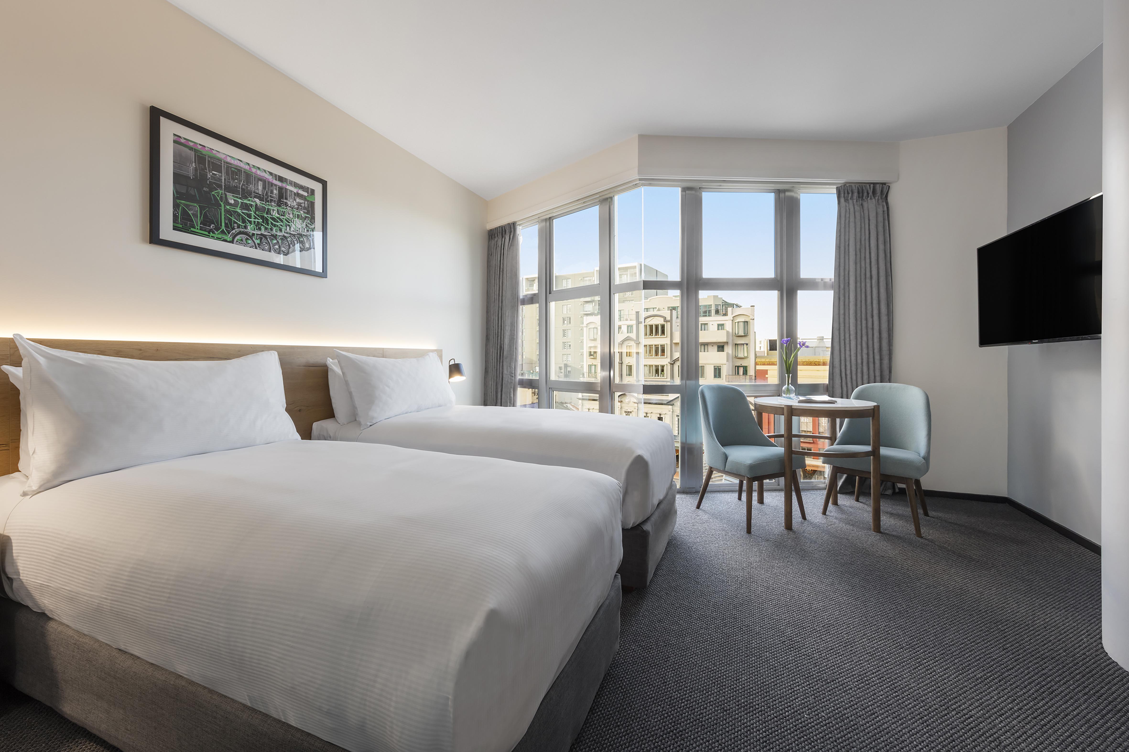 Oaks Hotel