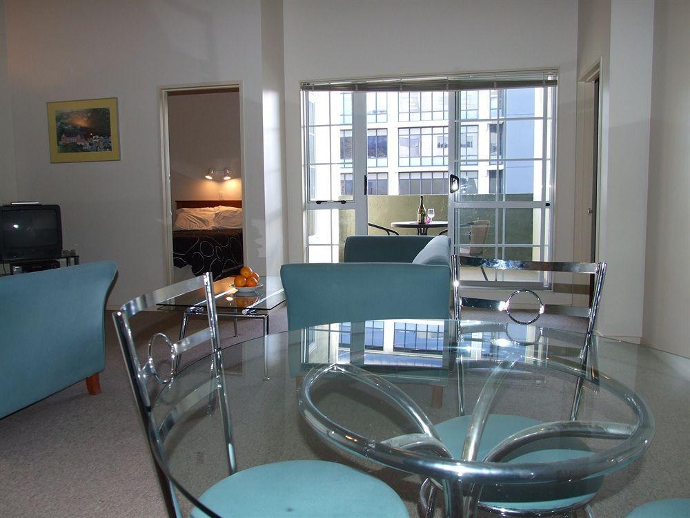Aparthotel Courtenay Village Wellington