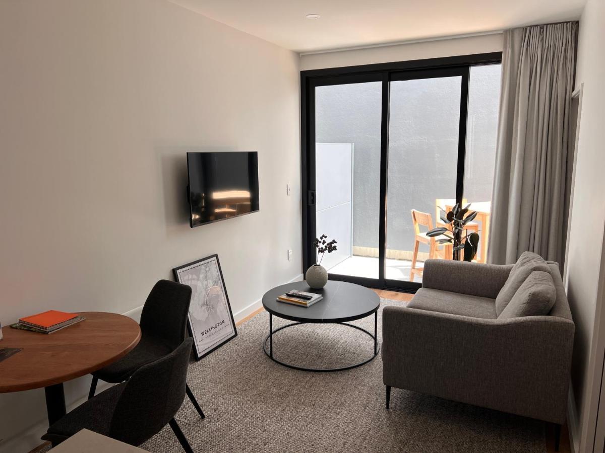 Stylish 2 Bedrooms Townhouse In With A Free Car Park *