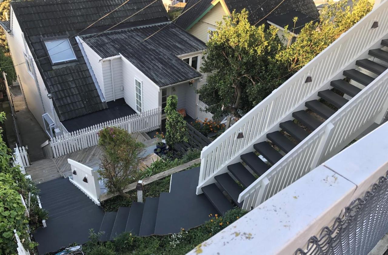 Incredible Views! Luxurious & Outdoor Living Homestay Wellington