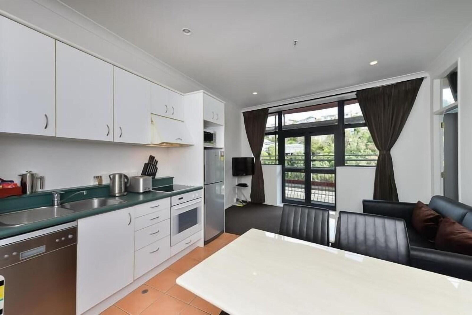 Quest On The Terrace Serviced Aparthotel 4*