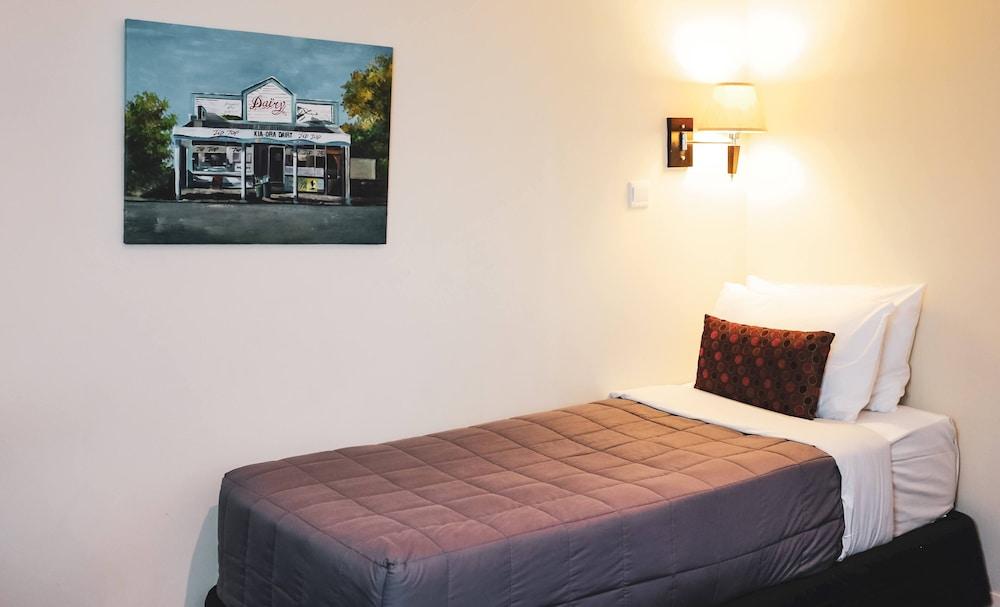 Trinity Hotel 3*
