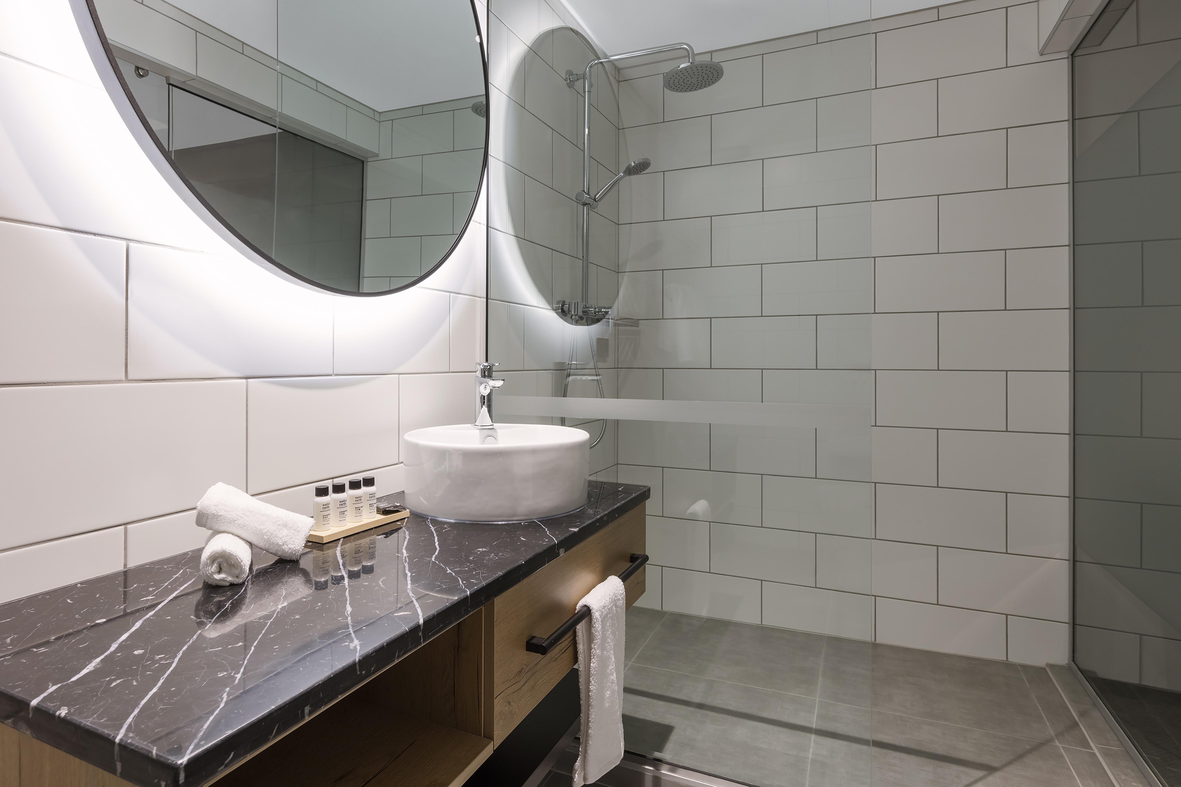 Hotel Oaks 4*