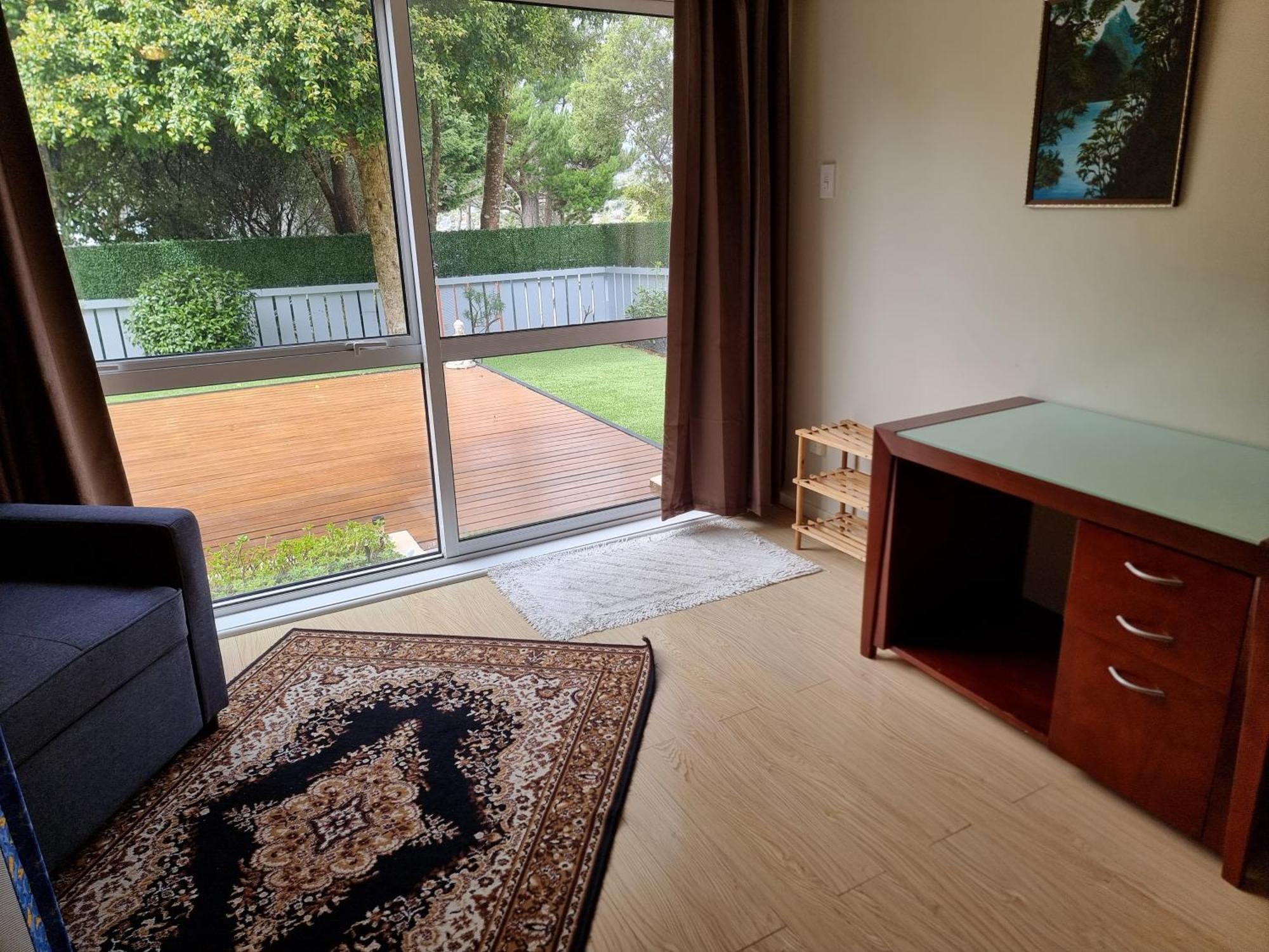 Apartment Entire Ground Floor With Full-privacy And Family-friendly Popular To Ferry Catchers *