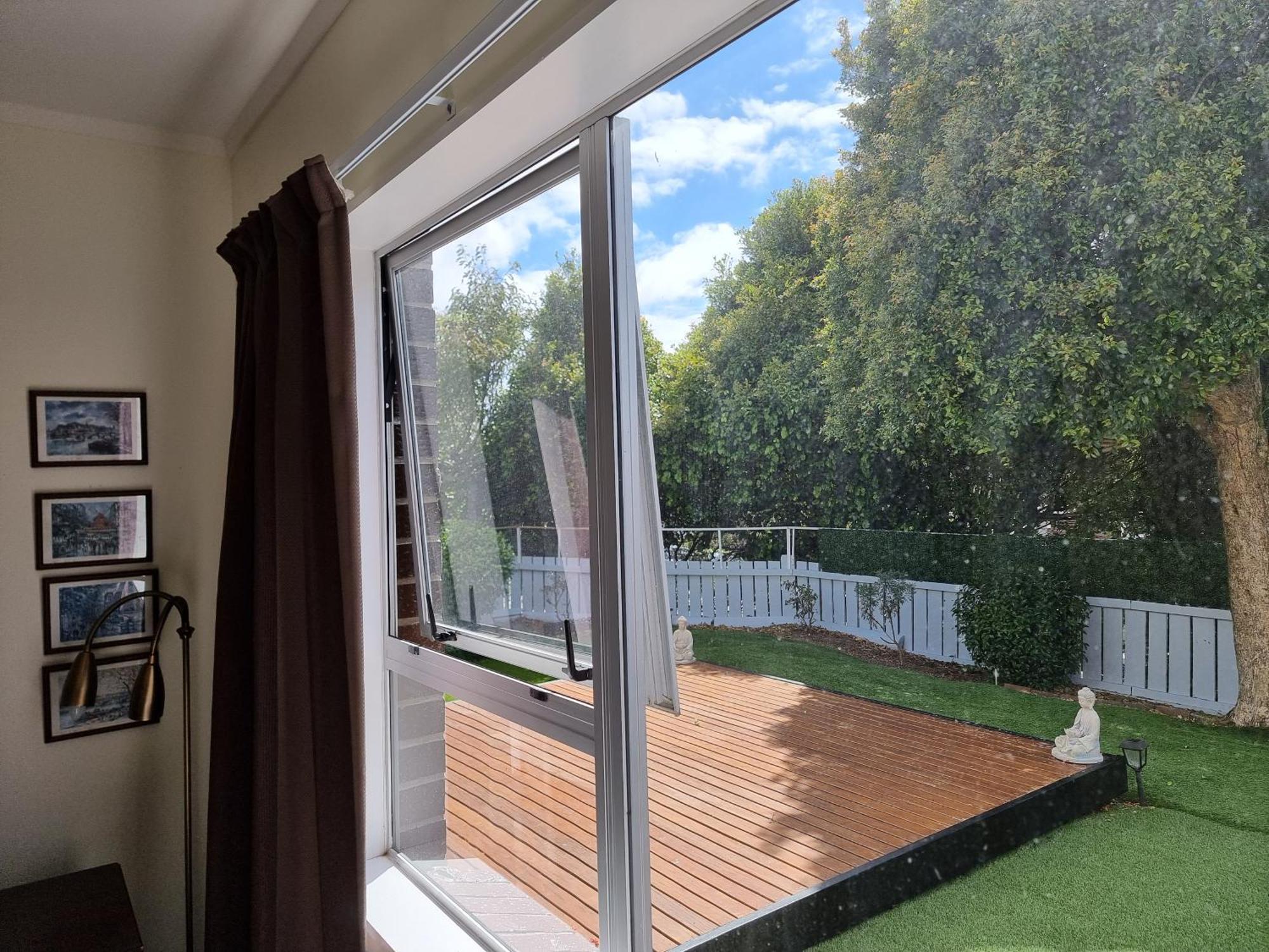 Apartment Entire Ground Floor With Full-privacy And Family-friendly Popular To Ferry Catchers