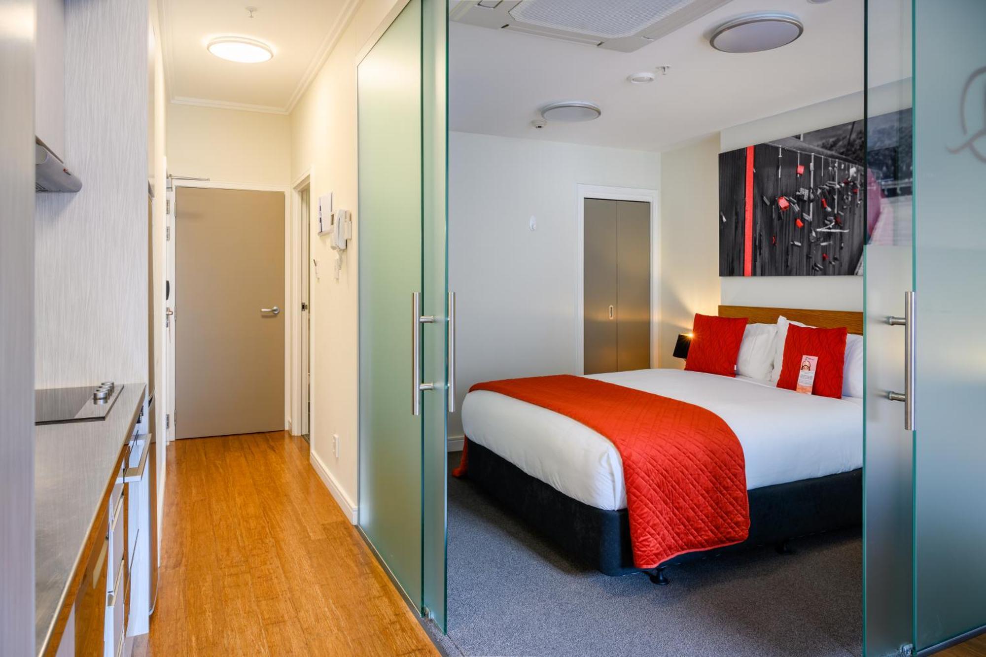 Hotel Boulcott 5*