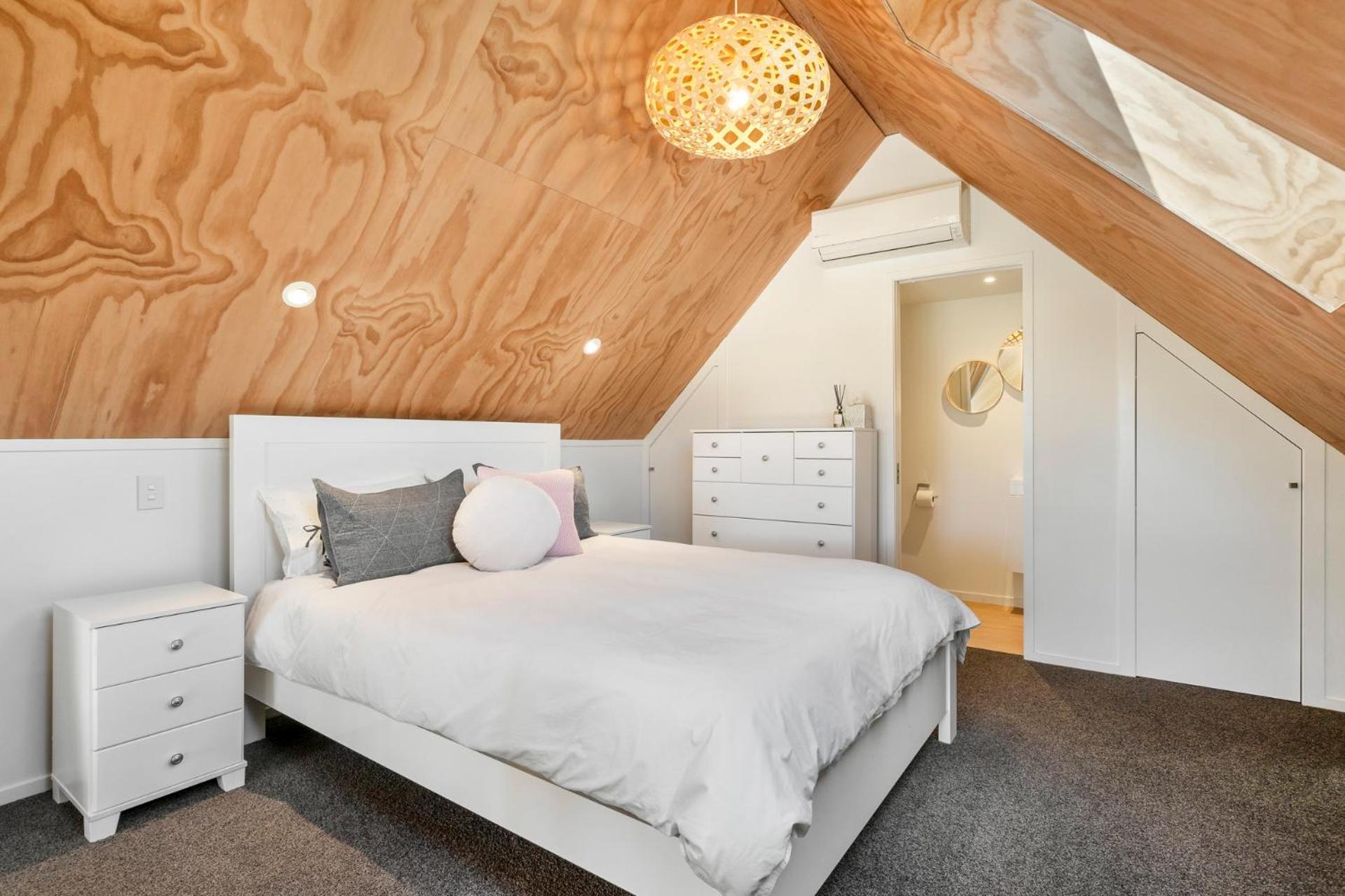 The Cabin - Holiday Wellington