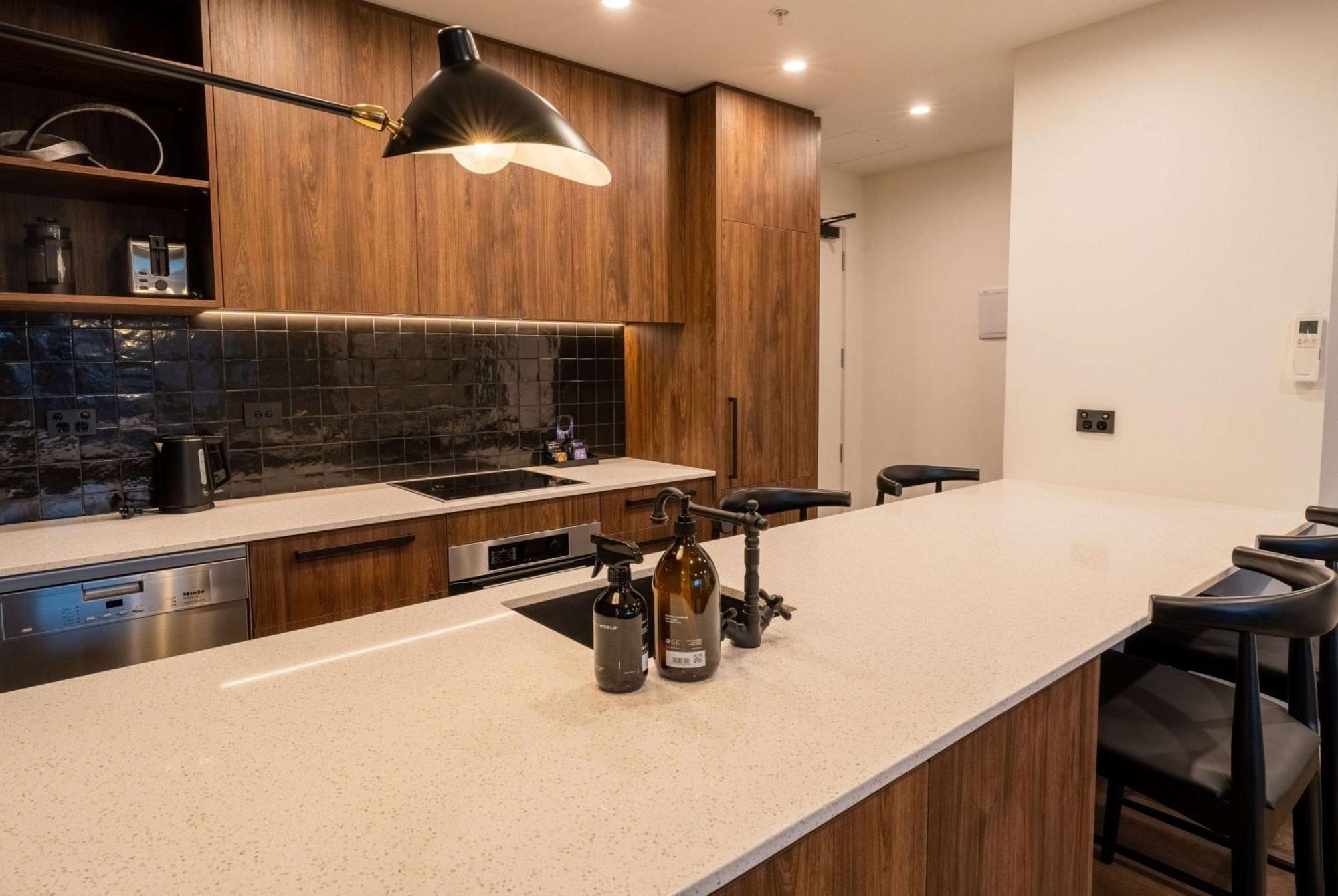 Hotel Tryp By Wyndham Wellington, Tory Street 4*