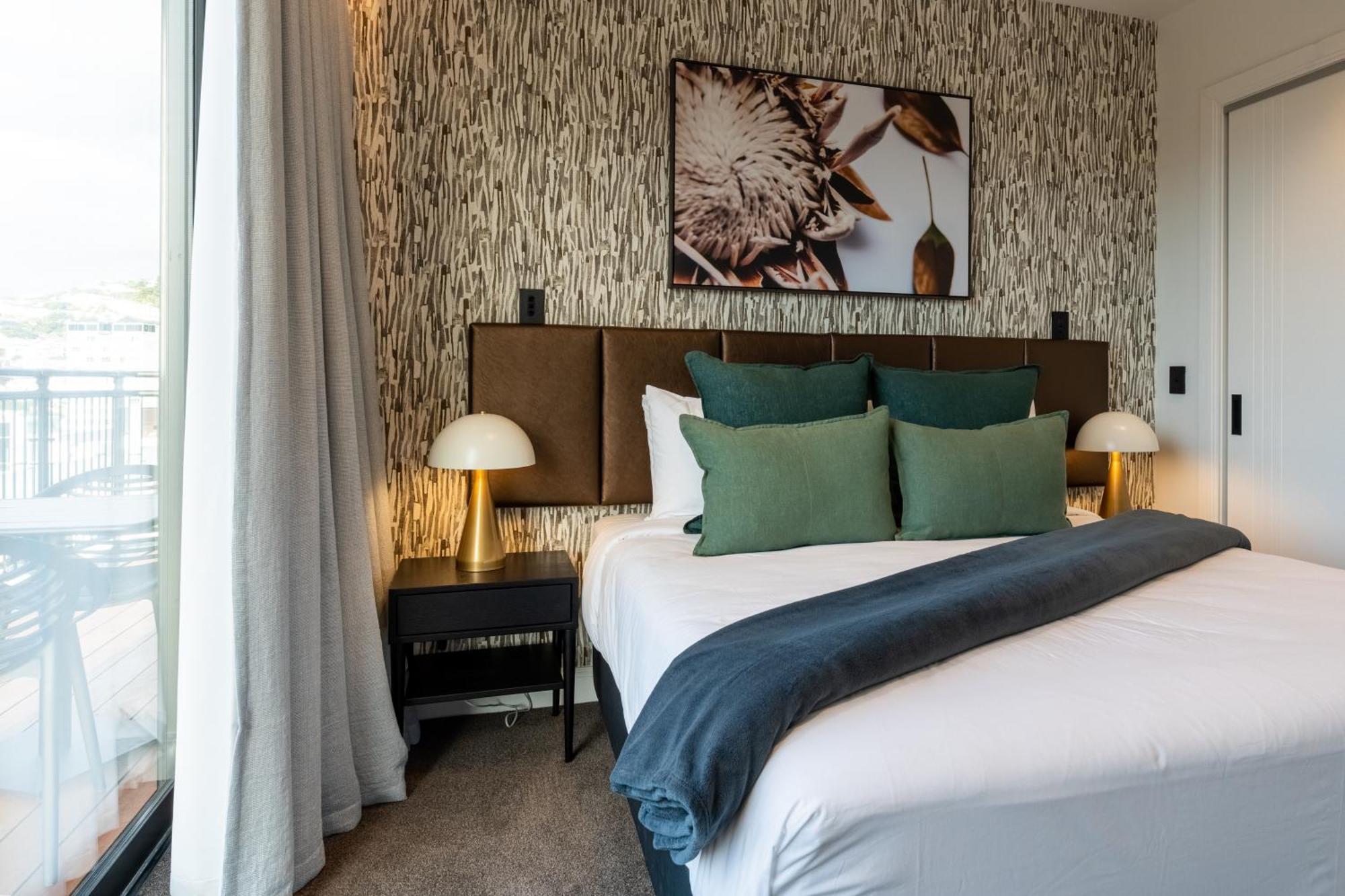 Hotel Tryp By Wyndham Wellington, Tory Street 4*