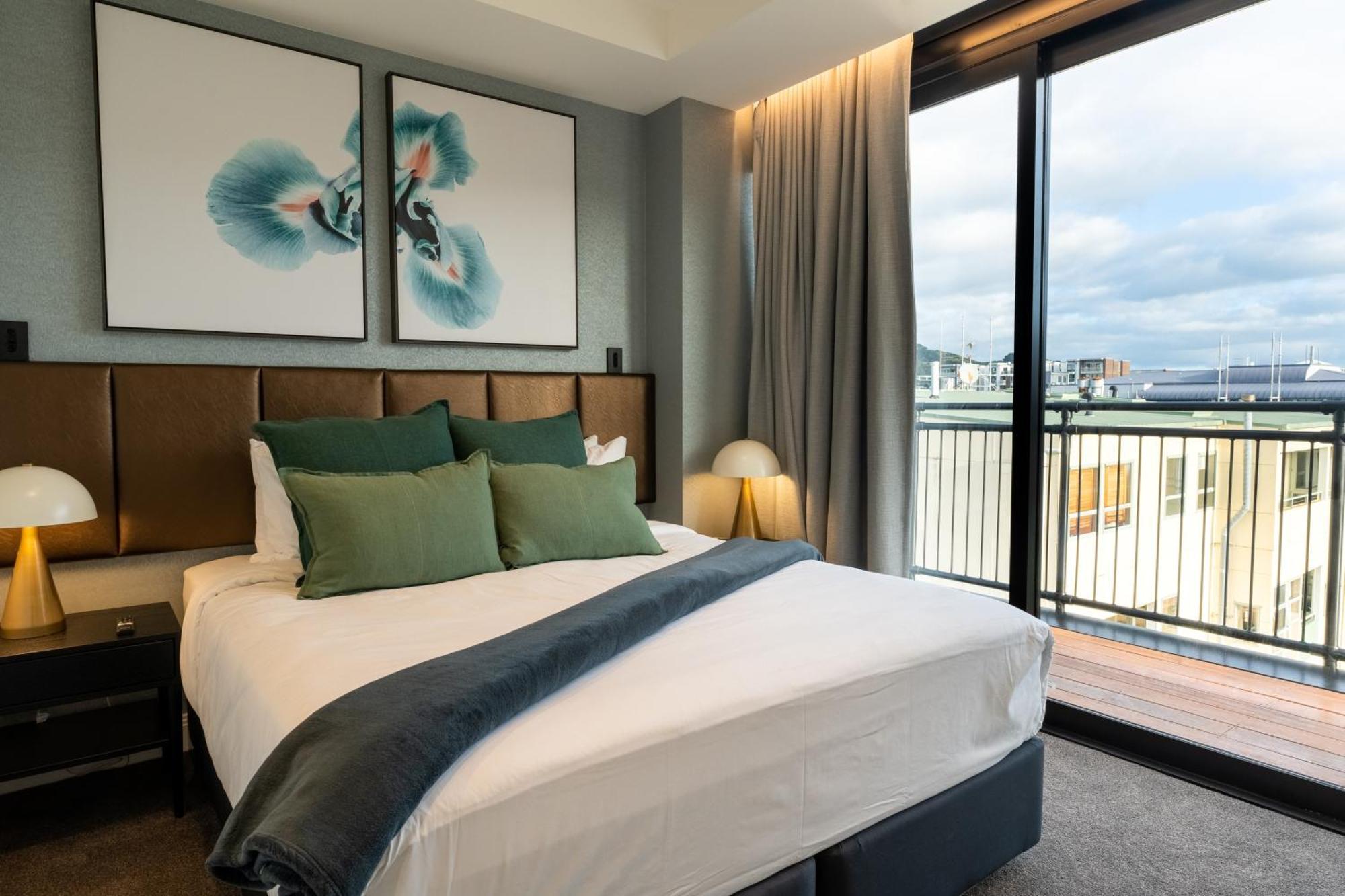Hotel Tryp By Wyndham Wellington, Tory Street 4*