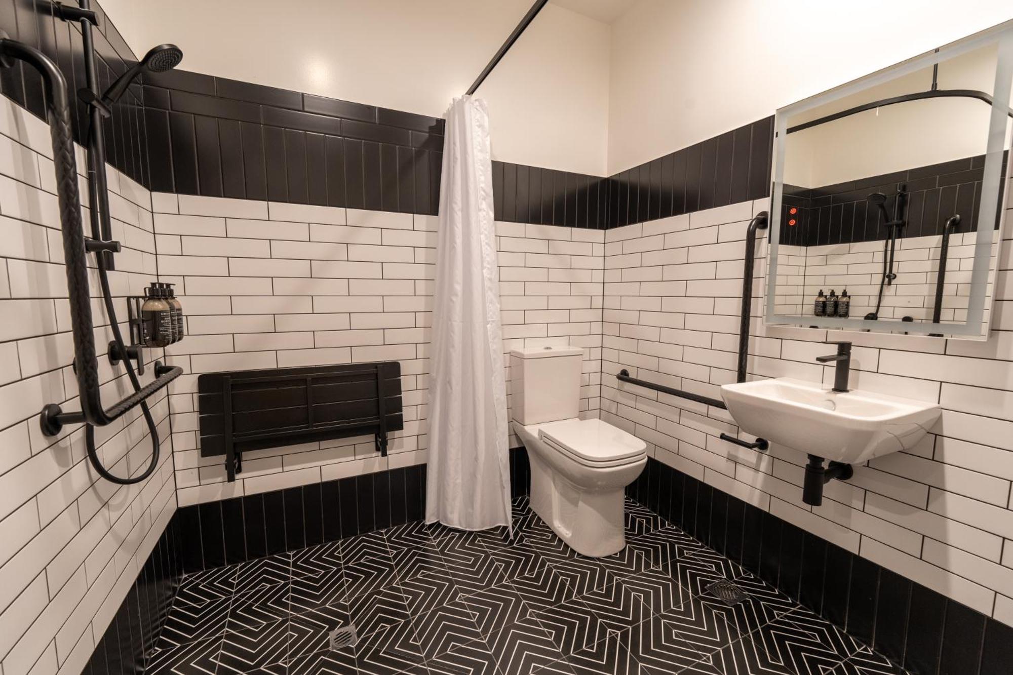 Tryp By Wyndham Wellington, Tory Street