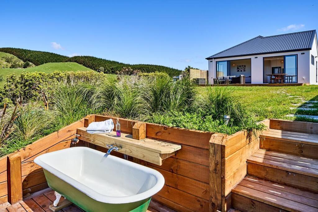 Tranquility On The Hill Outdoor Bath 30 Mins To By Train Or Car