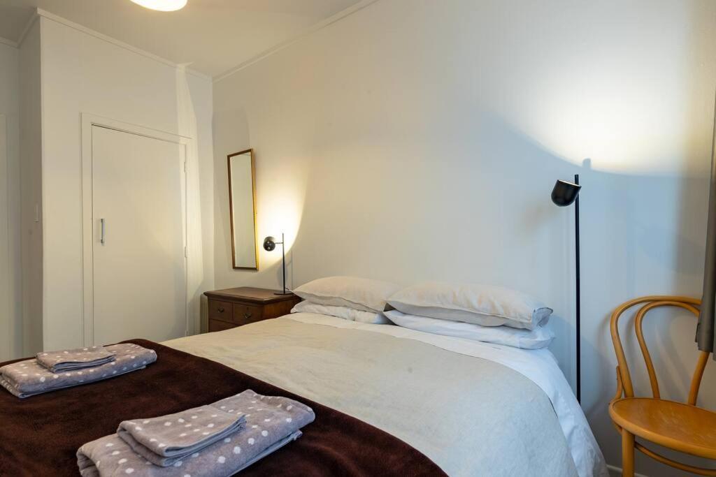 Ideal Location For Groups, Family, Friends Or Work * Wellington