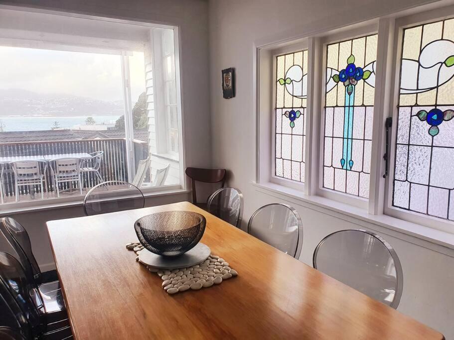 Villa Ideal Location For Groups, Family, Friends Or Work Wellington