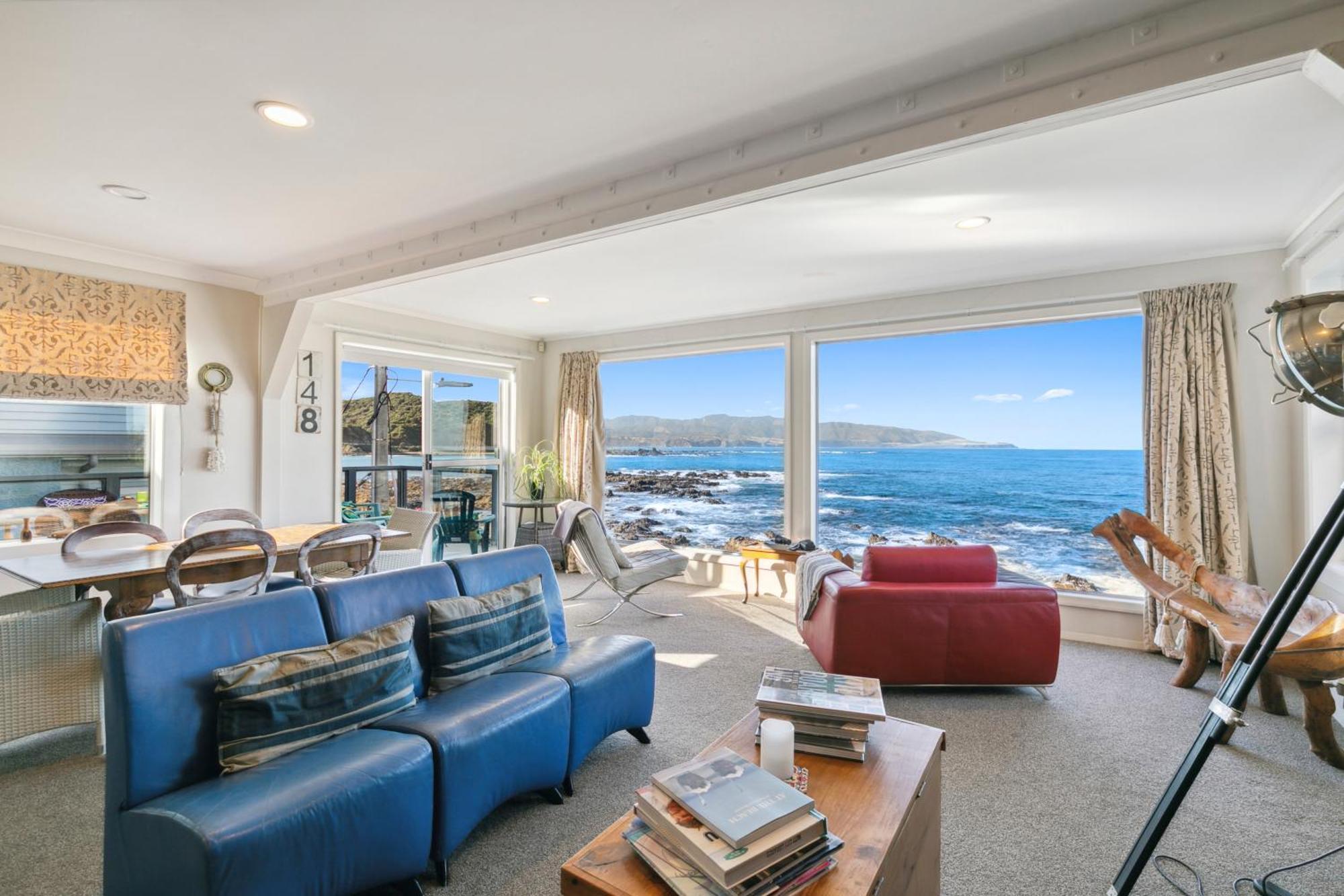 Pacific Ocean Seafront 3b2b Near Airport Villa