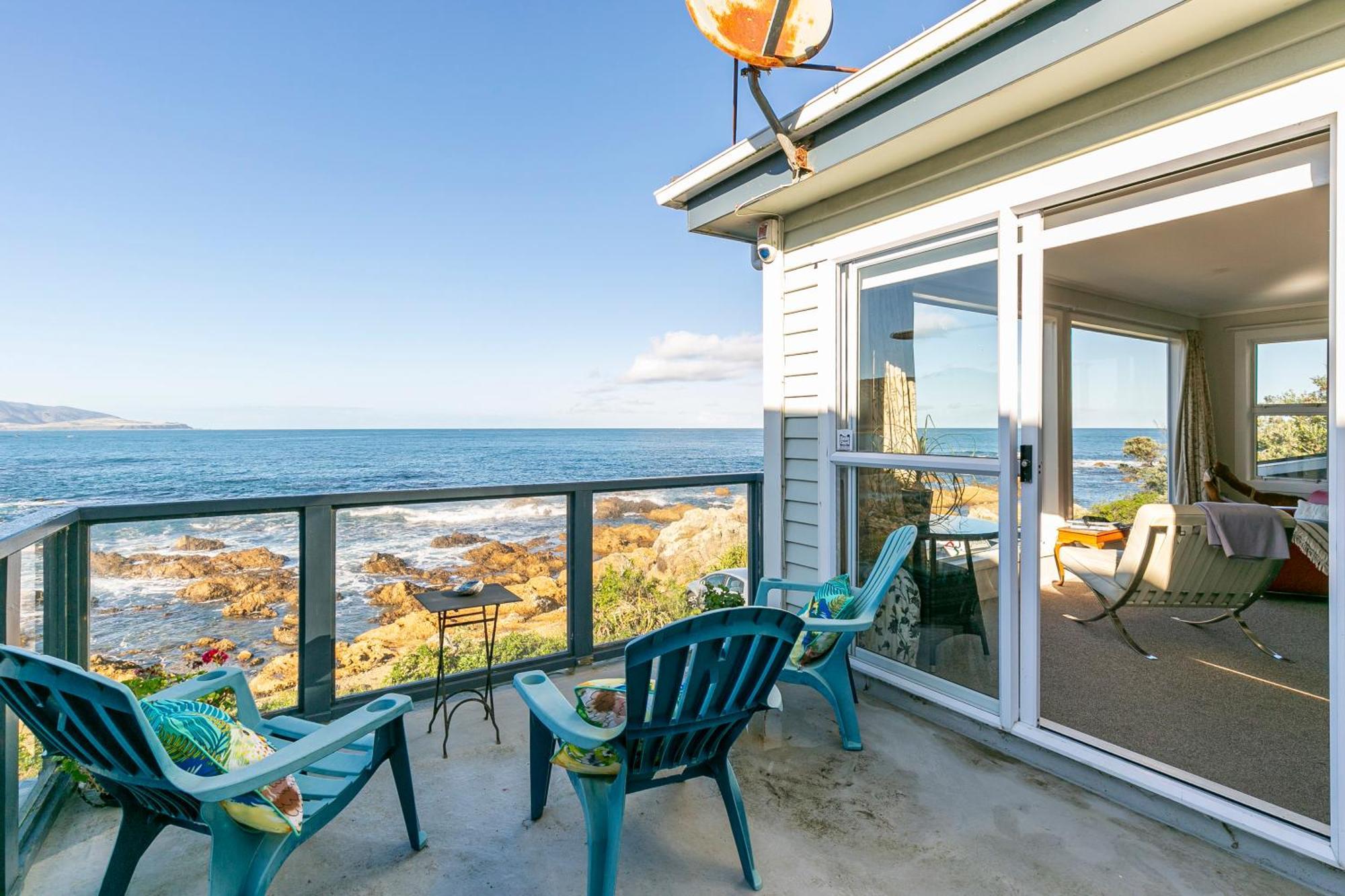 Pacific Ocean Seafront 3b2b Near Airport Villa Wellington