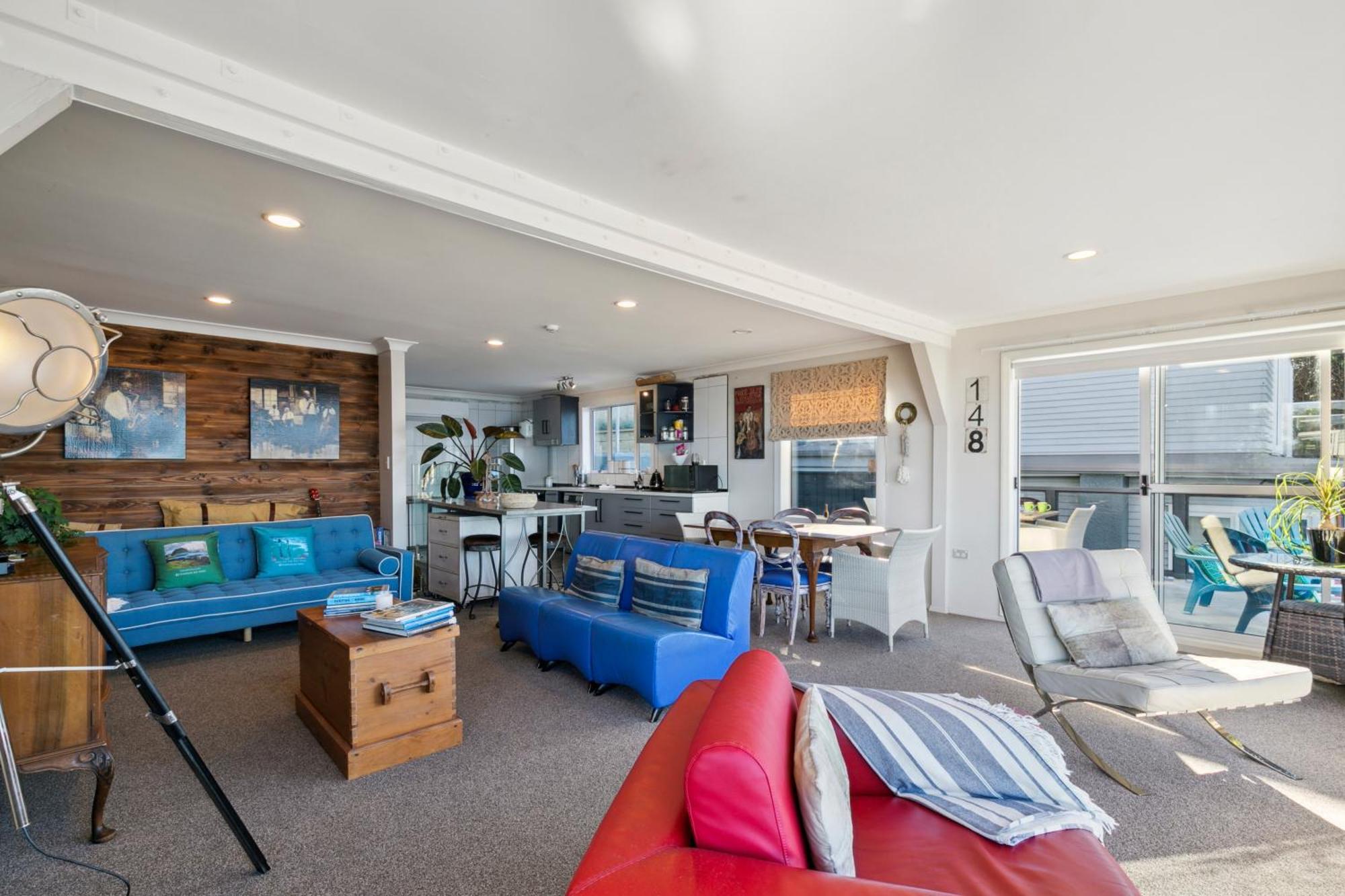 Villa Pacific Ocean Seafront 3b2b Near Airport Wellington