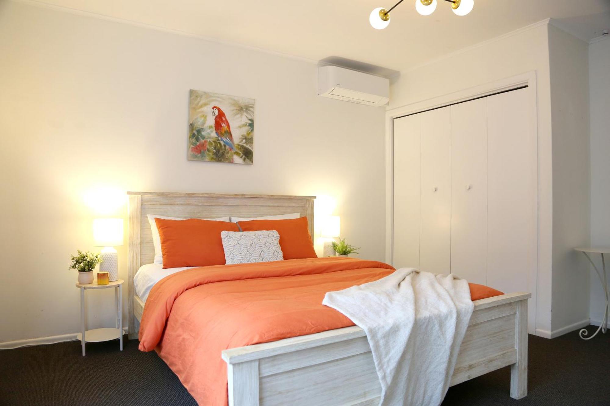 Skyline Haven - Entire - Free Parking, Espresso, Netflix - 15m To Cbd, Stadium, Ferry Apartment Wellington