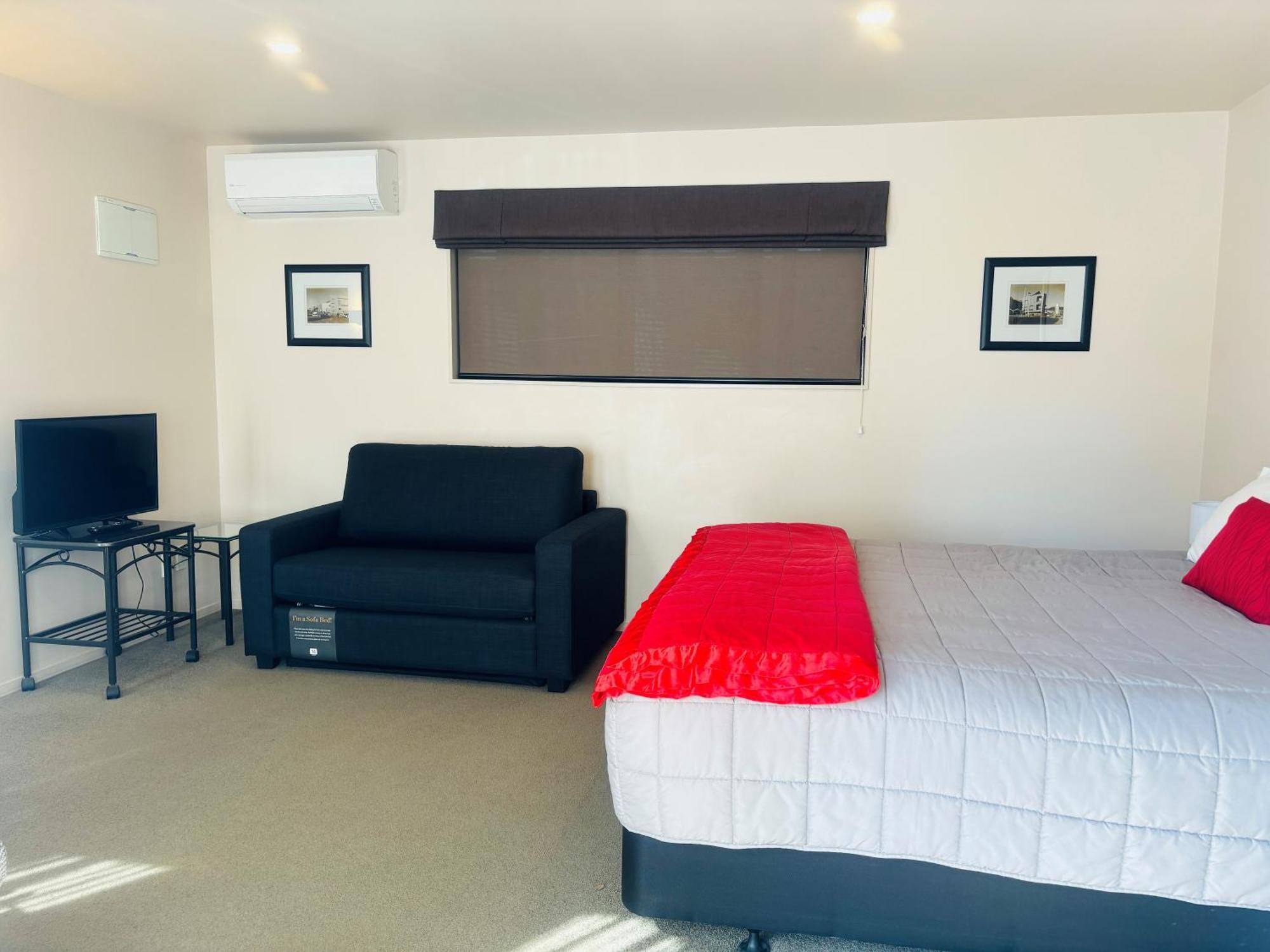 Southgate Motor 3*