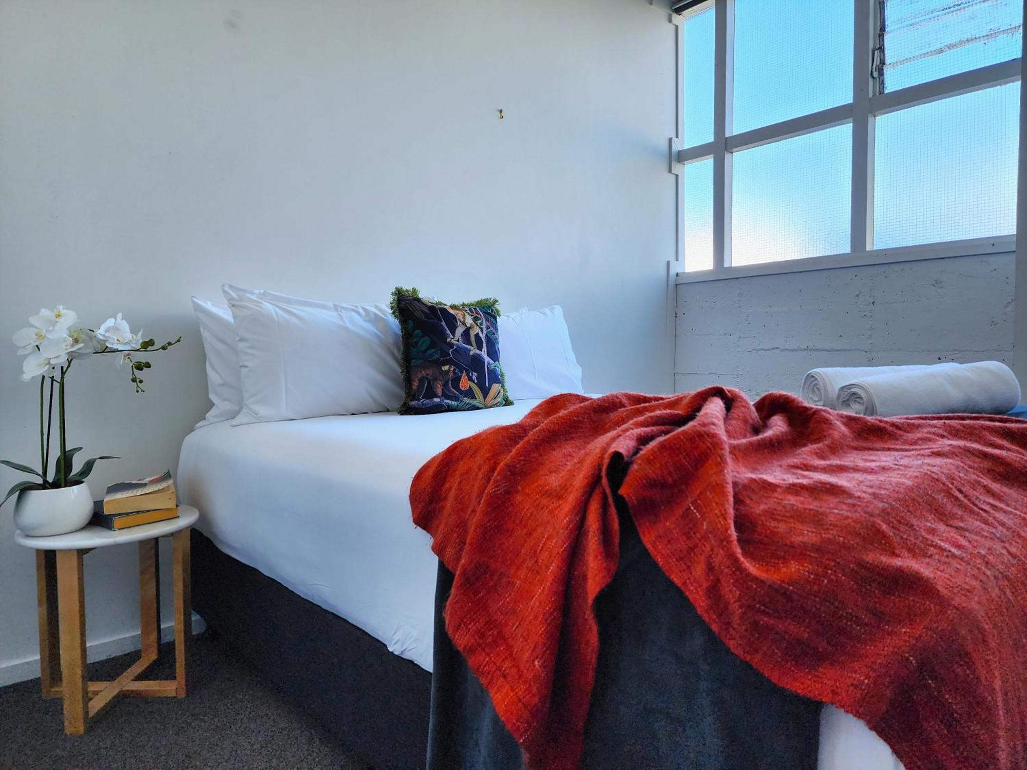 U On Webb Apartment *