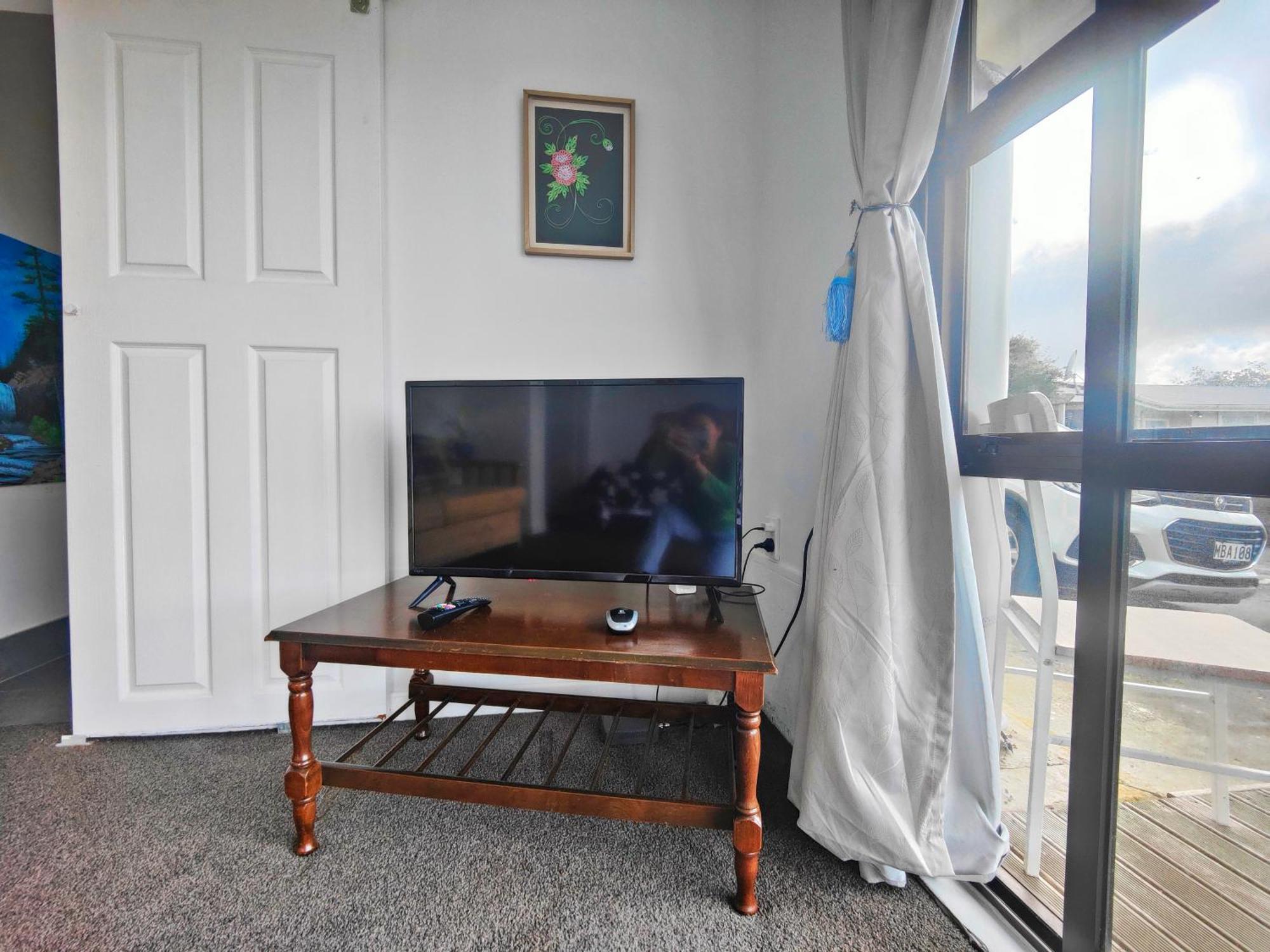 From 160 For Two Bedrooms In * Wellington