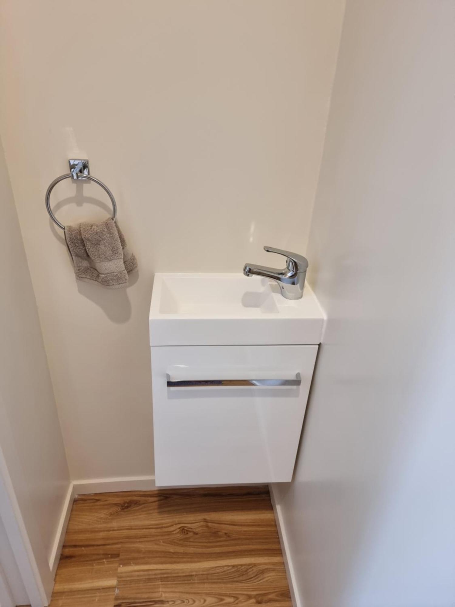 Apartment Entire Ground Floor With Full-privacy And Family-friendly Popular To Ferry Catchers