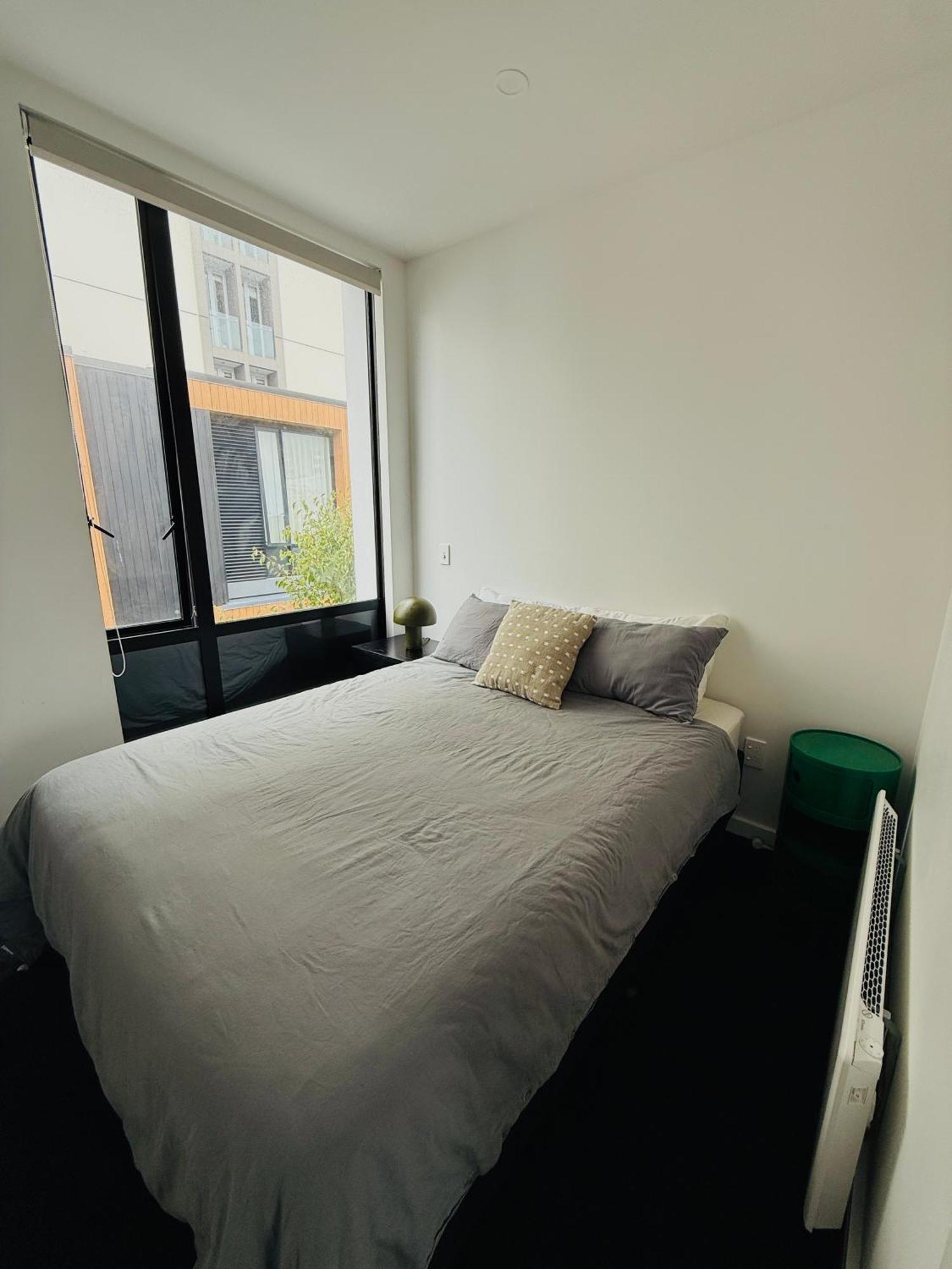 Stylish 2 Bedrooms Townhouse In With A Free Car Park Wellington