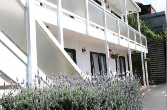 88 Wallace Court Motel