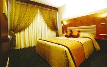 Adina Citylife 4*