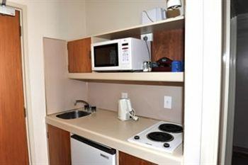 Harbour Motor 3* Wellington