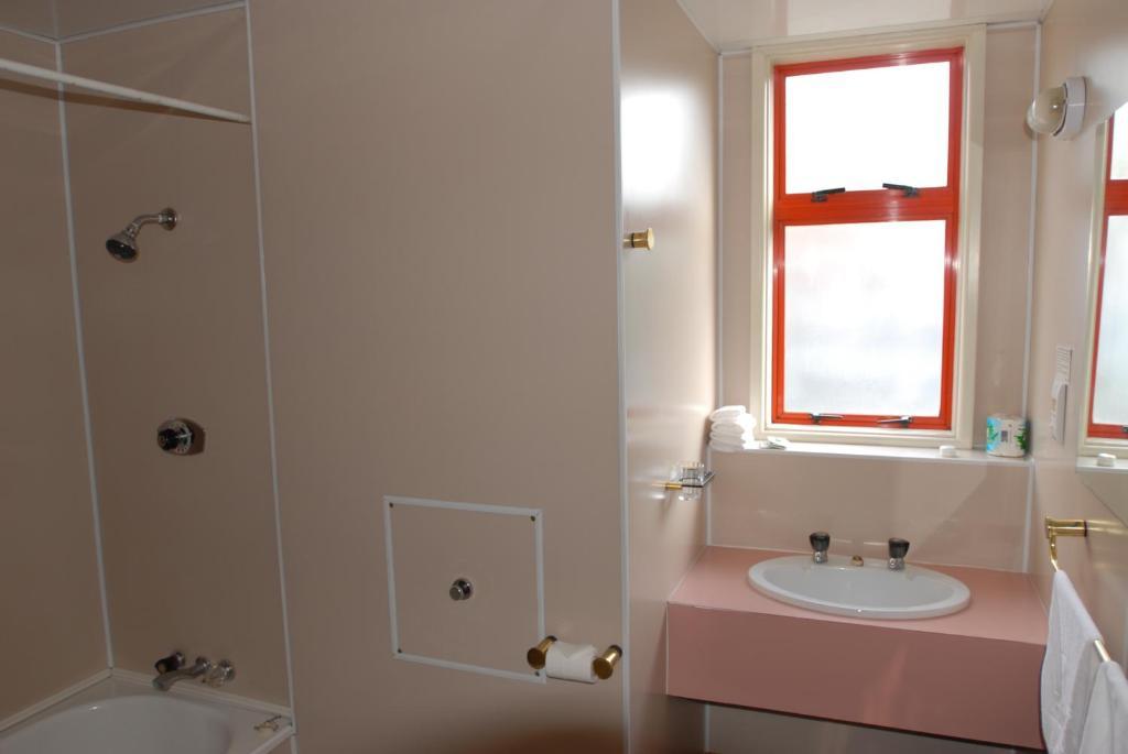 Motel Harbour Motor 3*