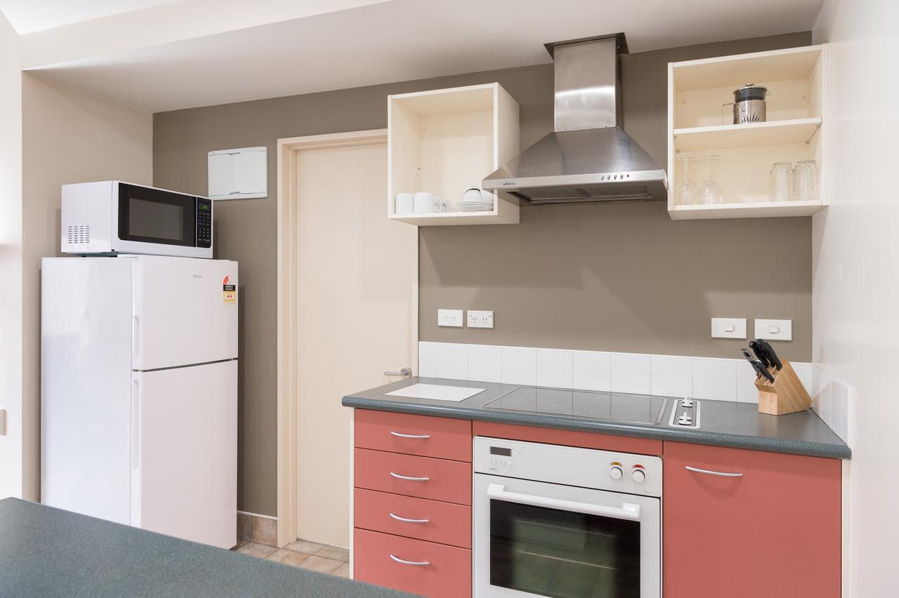 Aparthotel Courtenay Village Wellington
