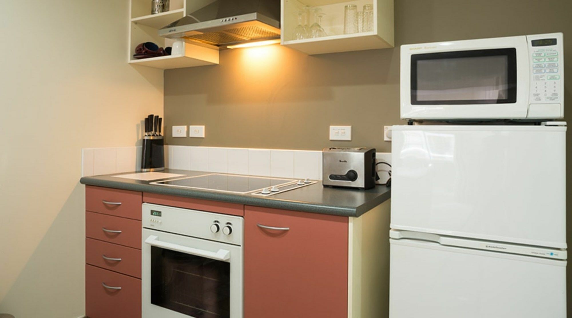 Aparthotel Courtenay Village 3*