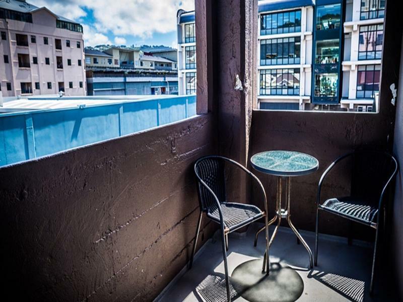Courtenay Village Aparthotel 3*
