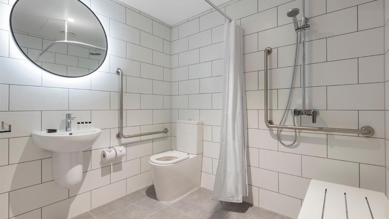 Hotel Oaks 4*
