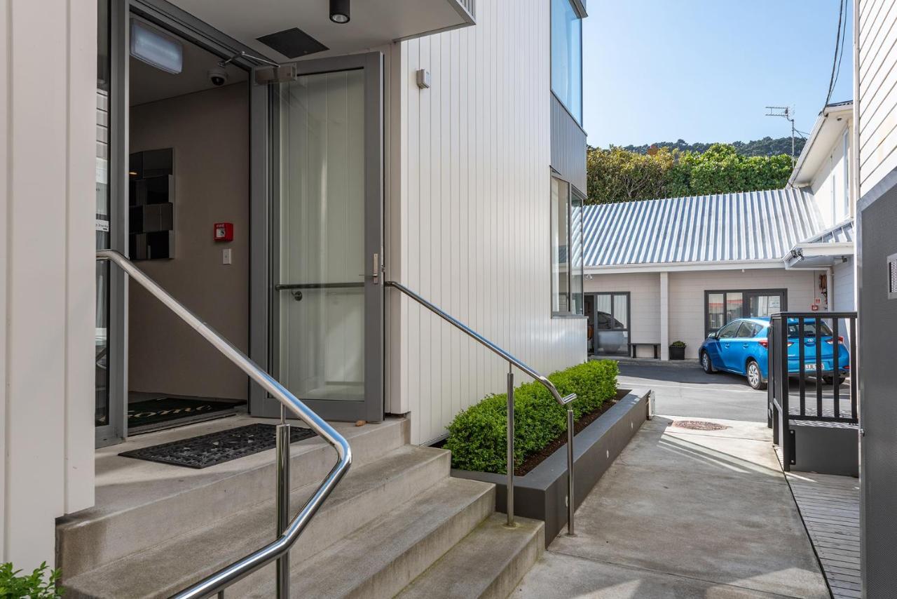 Apollo - Free Parking 4*