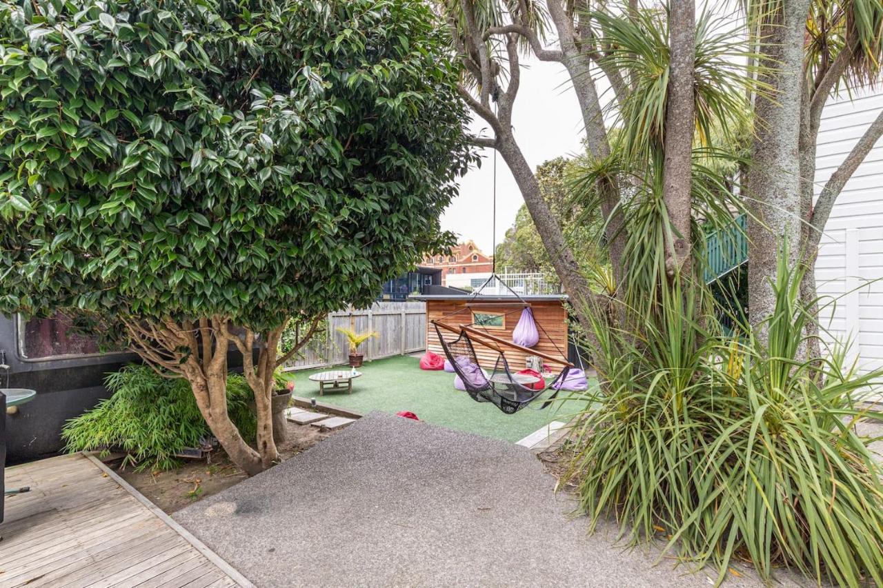 The Dwellington Hostel *