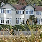 Beachfront Wellington Bed And Breakfast