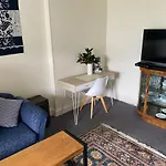 Private, Comfortable Studio.